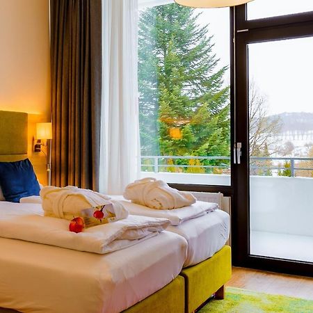 Hotel Am Kurpark Brilon Exterior photo