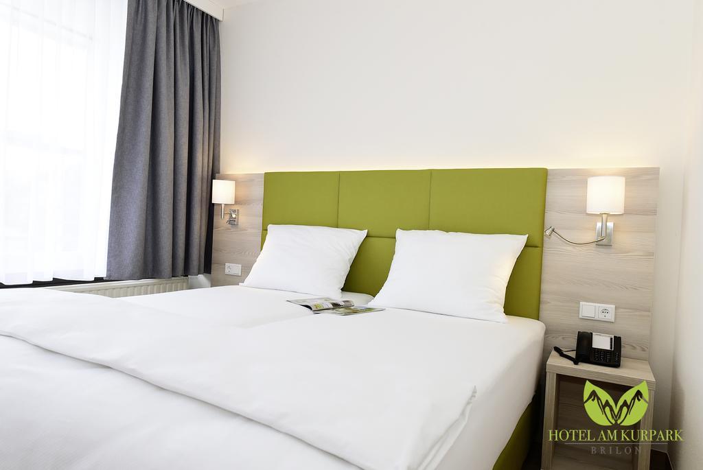Hotel Am Kurpark Brilon Exterior photo